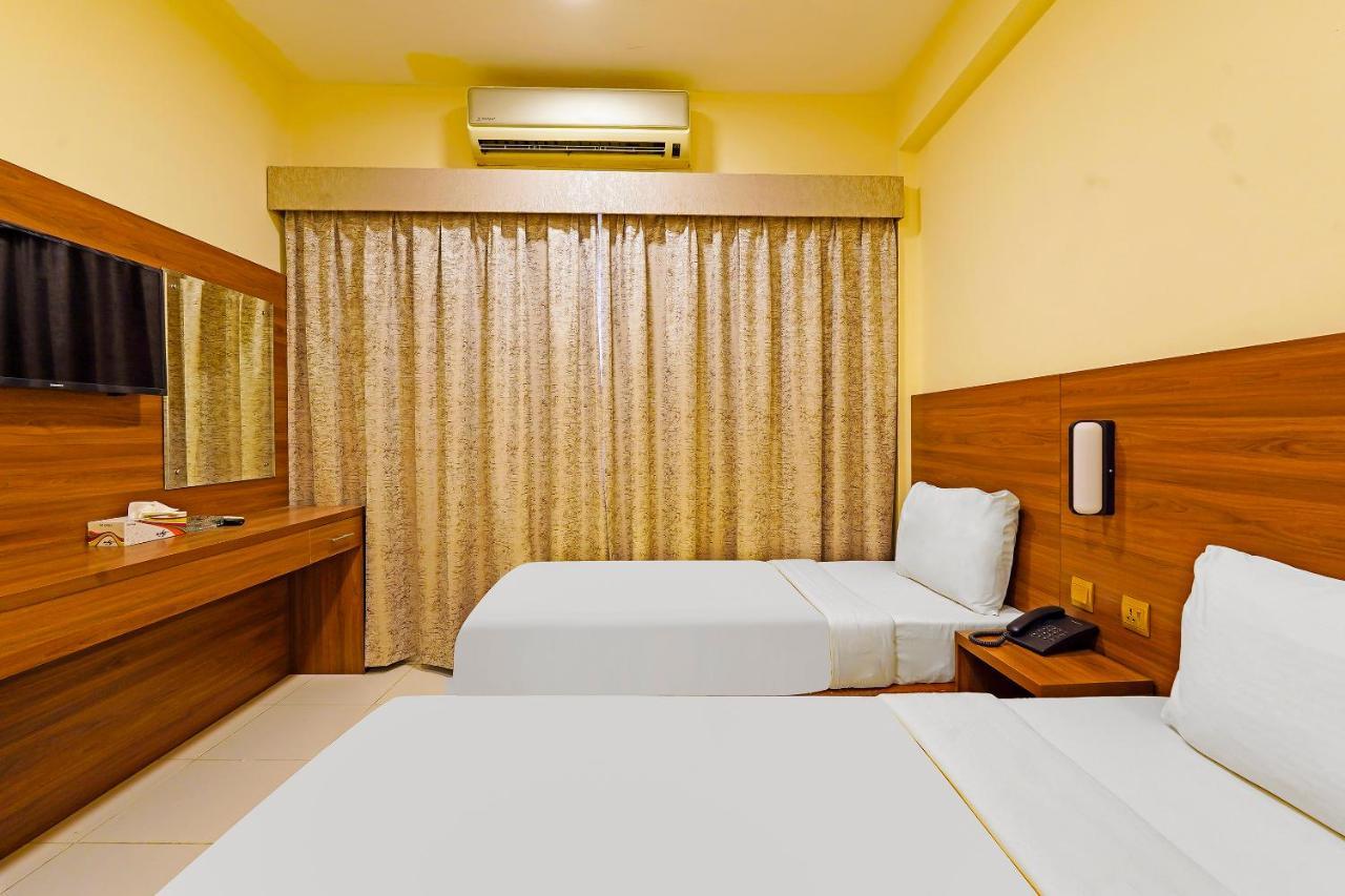 Oyo 925 Emirates Hotel Dubai Bagian luar foto