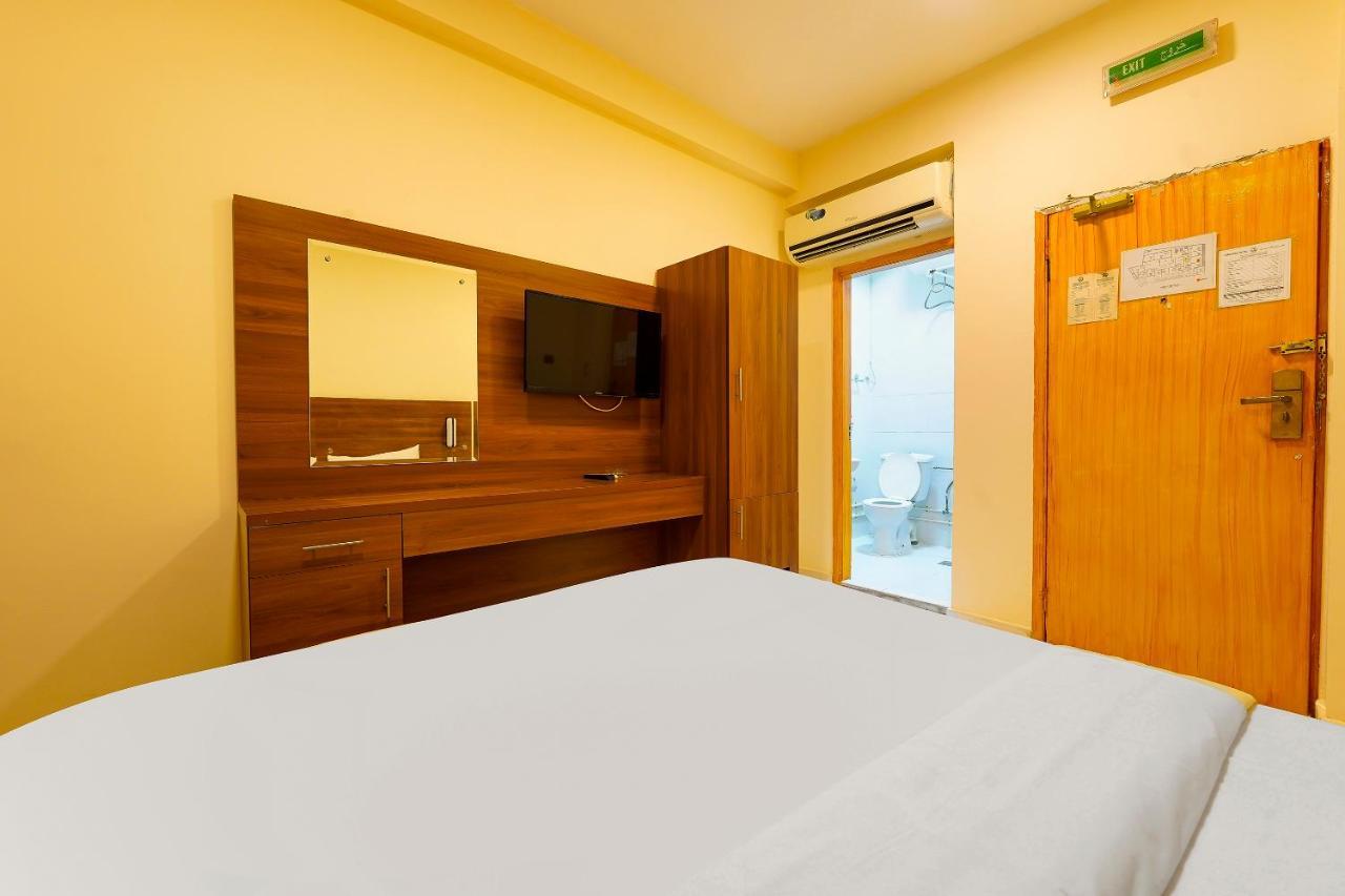 Oyo 925 Emirates Hotel Dubai Bagian luar foto
